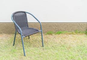 chaise avec mur vide pour l'espace de copie photo