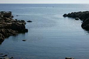 camino de ronda sur la costa brava catalane, s'agaro, espagne photo