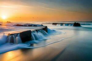 une magnifique le coucher du soleil plus de le océan avec vagues s'écraser dans rochers. généré par ai photo