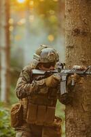 une moderne guerre soldat sur guerre devoir dans dense et dangereux forêt domaines. dangereux militaire porter secours opérations photo