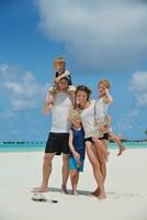 famille heureuse en vacances photo