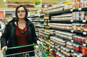 jeune femme, dans, achats photo