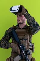 soldat réalité virtuelle fond vert photo