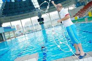 aide et sauvetage sur piscine photo