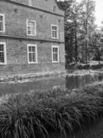 vieux château en westphalie photo