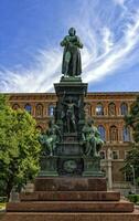 Friedrich schiller statue, vienne, L'Autriche photo