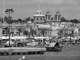 Malte île dans le méditerranéen mer photo