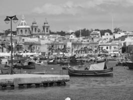 Malte île dans le méditerranéen mer photo