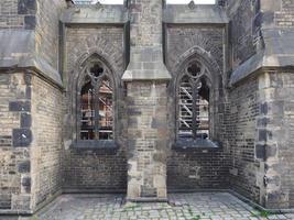 Ruines de l'église Saint-Nicolas à Hambourg photo