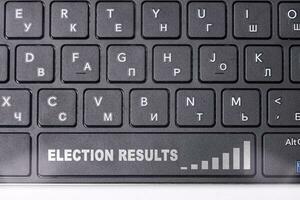 élection résultats sur clavier photo