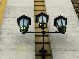 magnifique rue mur les lampes photo