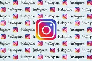 instagram modèle imprimé sur papier avec petit instagram logos et les inscriptions. instagram est américain photo et partage de vidéo social la mise en réseau un service possédé par Facebook