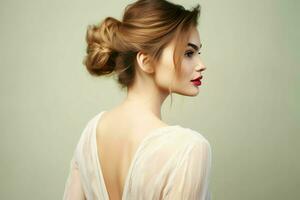 une magnifique la mariée avec une chignon coiffures pour longue cheveux Regardez de dos. une femelle coiffure arrière vue concept par ai généré photo