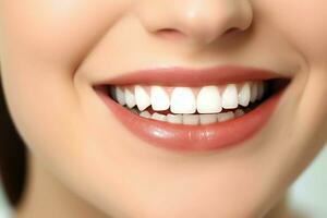 parfait en bonne santé les dents sourire de une Jeune femme à une dentiste. les dents blanchiment. dentaire se soucier, stomatologie concept par ai généré photo