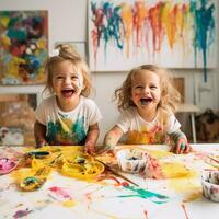 ai généré mignonne les enfants en riant ensemble et ayant amusement avec des peintures. peint dans peau mains. enfant portrait. Créatif concept. proche en haut photo