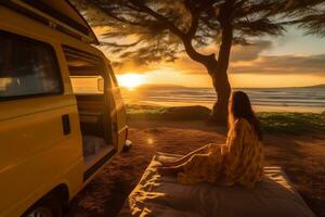 Jaune van sur le plage dans Hawaii. une Jeune femme séance à l'intérieur de il en train de regarder le le coucher du soleil pacifiquement. génératif ai photo