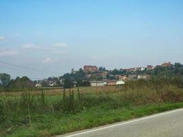 vue sur la ville de pralormo photo