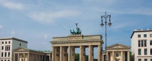 Brandenburger tor la porte de Brandebourg à Berlin photo