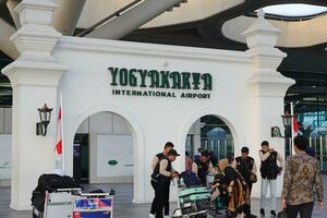 yogyakarta international aéroport oui est moderne établissement portion international et national vols. cette vital passerelle pour tous les deux international et national voyageurs. Kulon continuer - Indonésie 09 03 2023 photo