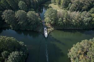 la nature s sérénade une Stupéfiant aérien paysage. ai généré. photo