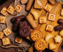 biscuits dans le forme de Nombres, pain d'épice Nouveau année 2022 de fête décor photo