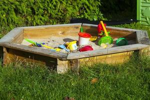 aire de jeux pour enfants en plein air pour s'amuser photo