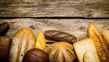 boulangerie des produits sur en bois Contexte. photo