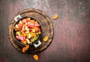 été aliments. tropical salade de exotique des fruits. photo