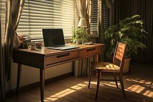 bureau avec portable et chaise dans une pièce avec mis en pot les plantes. magnifique ombre sur le en bois mur. éloigné travail concept. photo