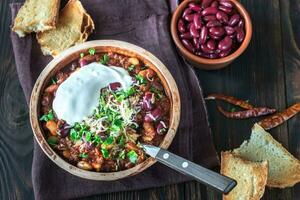 bol de chili con carne photo