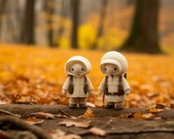 deux petit figurines permanent dans le milieu de un l'automne forêt génératif ai photo