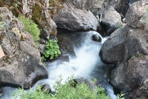 Haut de rocheux cascade paysage, Montgomery ruisseau chutes, Californie, Etats-Unis photo