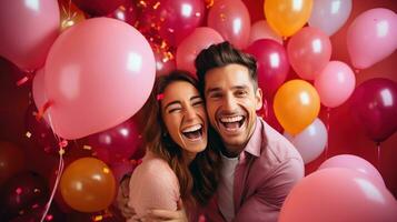 une joyeux couple célébrer valentines journée avec des ballons photo