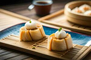 Trois Dumplings sur une en bois plateau avec une bol de soupe. généré par ai photo