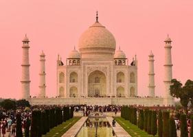 le taj mahal au coucher du soleil photo