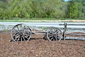 un vieux wagon de ferme photo