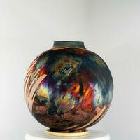raku céramique poterie vase arc en ciel aurore texturé modèle Accueil décor pièce de raaquu par adil gani de Malaisie photo