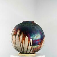 raku céramique poterie vase arc en ciel aurore texturé modèle Accueil décor pièce de raaquu par adil gani de Malaisie photo