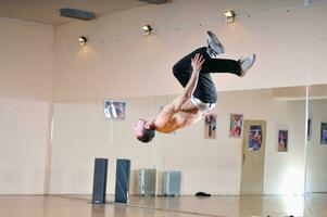 Pause Danseur dans le studio photo