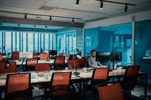 diverse groupe de gens dans le Bureau photo