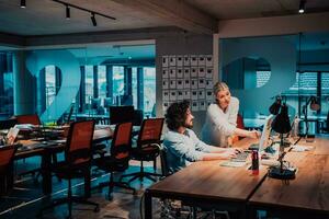 diverse groupe de gens dans le Bureau photo