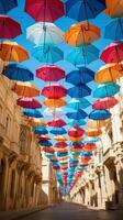 coloré parapluies dans le ville photo