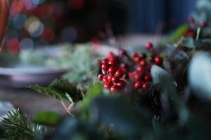 décor de baies de sorbier pour la fête de noël photo