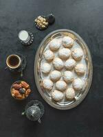 arabe bonbons, de fête arabe biscuits. photo