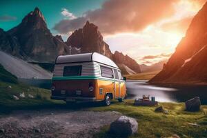 scénique Montagne le coucher du soleil vue avec camping auto. produire ai photo