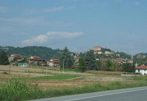 vue sur la ville de pavarolo photo