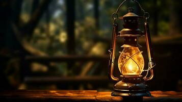 antique lanterne embrasé avec Naturel flamme lumière photo