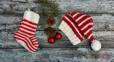 Noël chapeau et décoratif chaussette photo