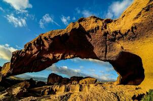 le Roche formations dans le désert sont très grand photo