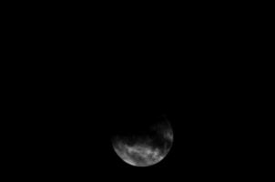 la lune dans le ciel photo